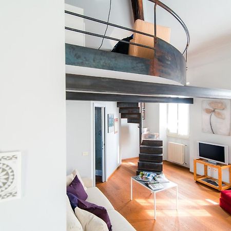 Ferienwohnung Antica Via Volta - The House Of Travelers Como Exterior foto