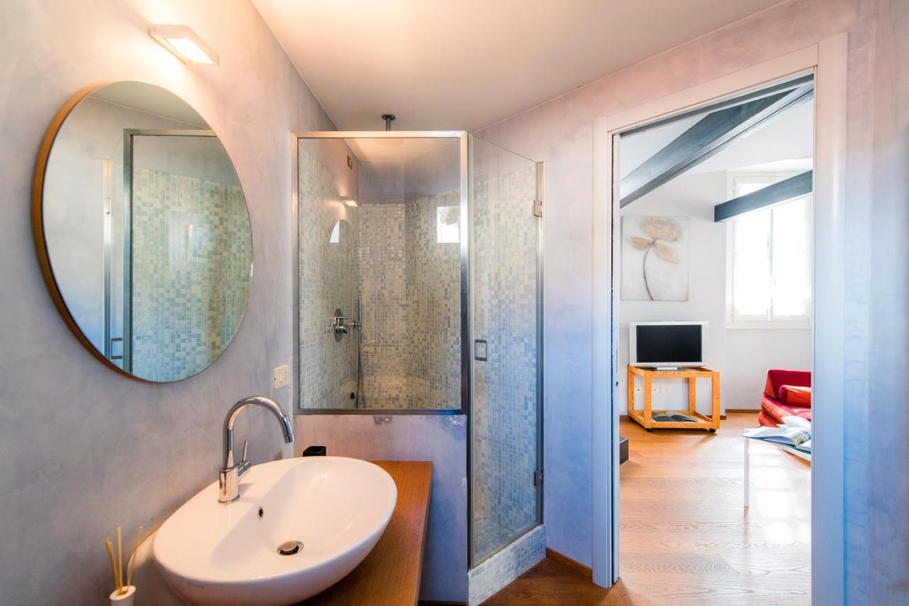 Ferienwohnung Antica Via Volta - The House Of Travelers Como Exterior foto