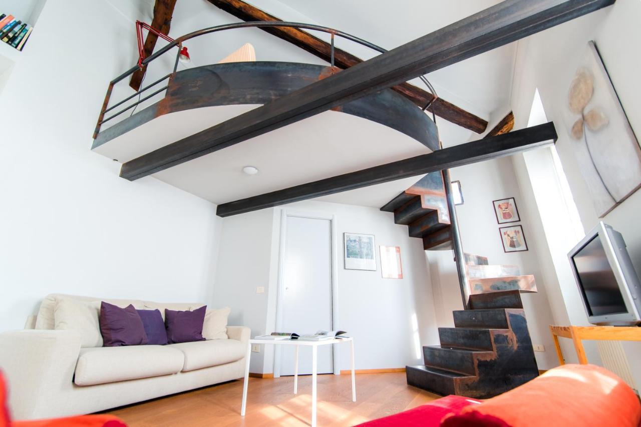 Ferienwohnung Antica Via Volta - The House Of Travelers Como Exterior foto